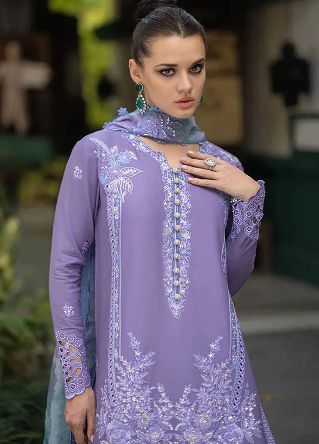 Women's Unstitched 3 Pcs Embroidered Suit