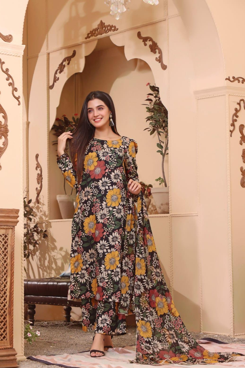 Women's Unstitched 3 Pcs Khaddar Digital Print Suit