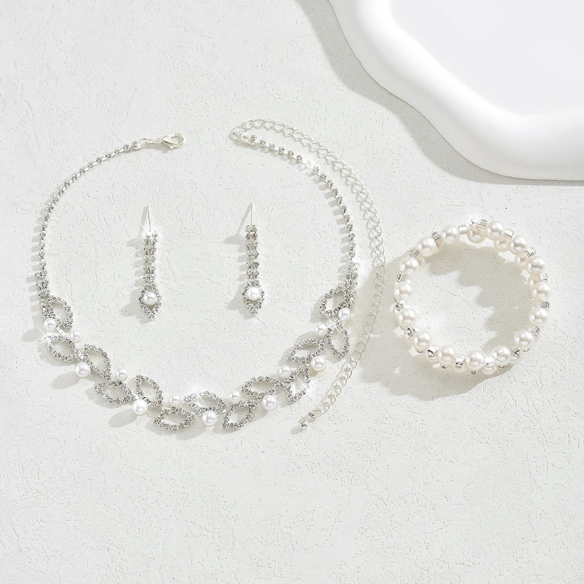 European and American fashion necklace earrings bracelet set